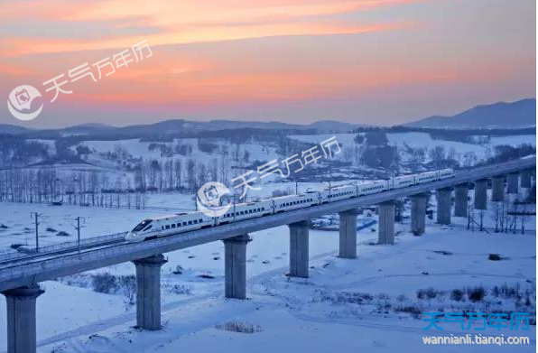 2018大雪纷飞的乡村图片 2018大雪时节静谧的乡村雪景