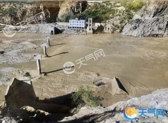 滑坡阻断金沙江洪水破坏铁索桥 应急管理部调拨物资驰援