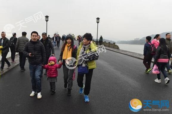 浙江气温继续下降仅13℃ 周末局地有降雨