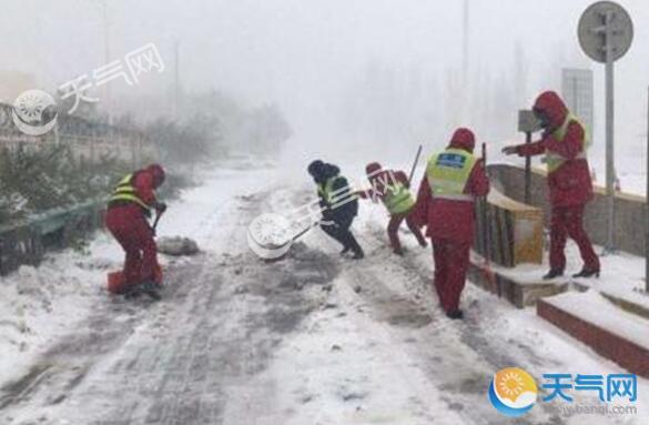 受强降雪影响 新疆巴州多条路段双向管制