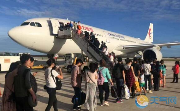 台风“玉兔”致塞班机场停航 中领馆及时撤滞留中国游客
