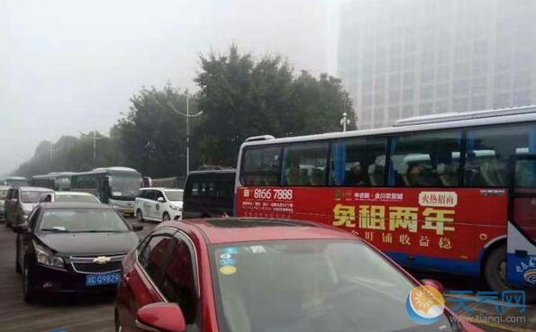 受大雾影响 重庆境内多条高速临时关闭