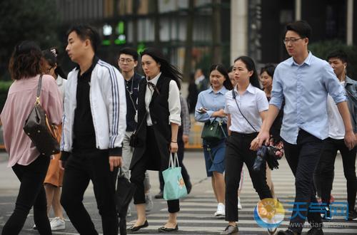 湖南气温大范围回升 今日长沙最高气温达16℃