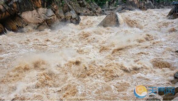 丽江遭遇史上最大洪水 直接经济损失达42亿元
