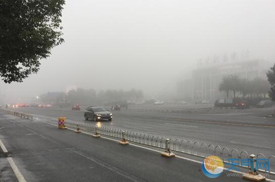 湖南发布大雾黄色预警 省内20条高速交通管制