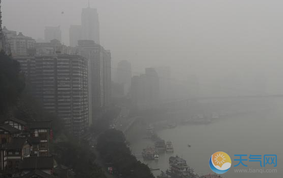 受大雾影响 今晨重庆多条高速交通管制