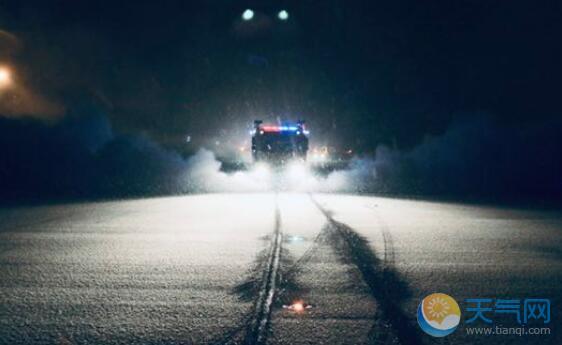辽宁全省大范围降雪 境内多条高速管制