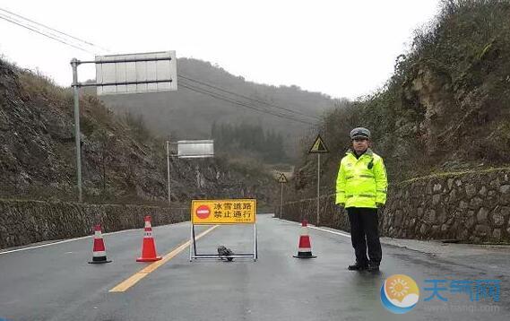 受道路结冰影响 湖北多条高速临时关闭