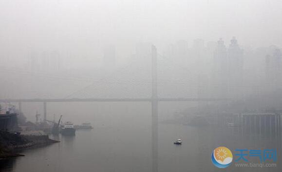 受大雾天气影响 重庆部分高速交通管制