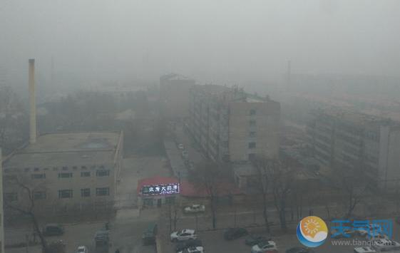黑龙江省迎大规模雾霾 部分高速暂时封闭