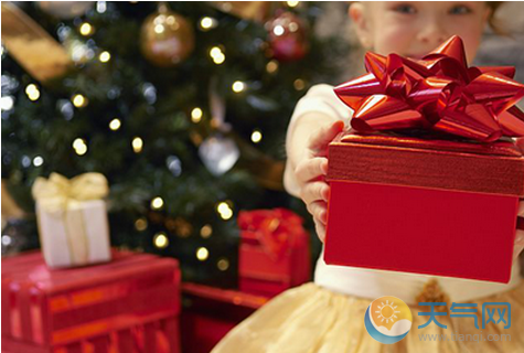 2018圣诞节送礼物还是平安夜送礼物 平安夜和圣诞节分别送什么礼物