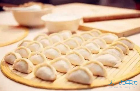 冬至吃饺子的由来 冬至为什么吃饺子