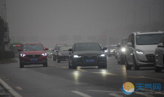 重庆天气转晴晨雾来袭 市内多条高速交通管制