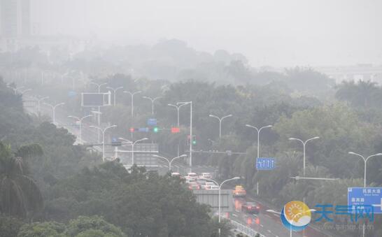 广西多地雨雾环绕气温24℃ 需防回南潮湿天气