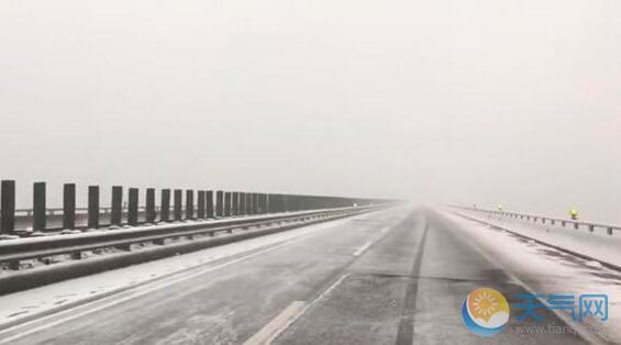 受降雪天气影响 四川多条高速临时管制