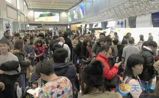 日本北海道遭遇暴雪 新千岁机场105趟航班取消