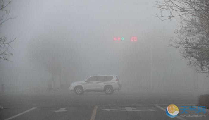 江南阴雨持续新疆西藏大雪 华北黄淮大雾雾霾来袭