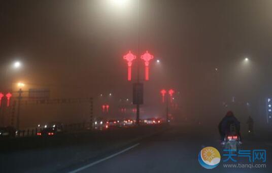 西安发布大雾橙色预警 市内多条高速入口封闭