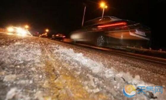 江苏雪后道路结冰严重 多条高速仍关闭