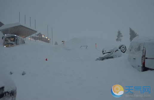 瑞士阿尔卑斯山区发生雪崩 一座旅馆被埋