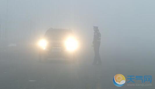 今日山东发布大雾黄色预警 省内超400个高速收费站关闭