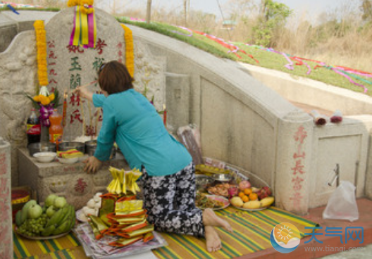 2019祭祀清明节的图片 清明节各种扫墓祭祀活动现场图