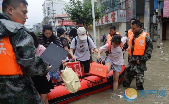 深圳暴雨引发洪水 2人死亡9人失联