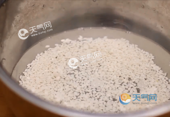 包粽子的米要泡多久方法与步骤图 包粽子的米
