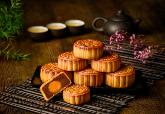 中秋节吃月饼的来历简单介绍 中秋节吃月饼的传说