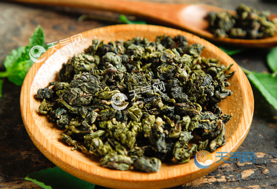 青茶的功效与作用及禁忌 青茶和绿茶有什么区
