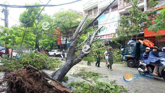 台风"韦帕"携风雨登陆越南 2人伤亡另有15人失踪