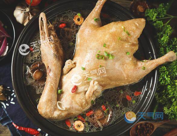 浙江处暑吃什么——杭州吃鸭子没有开封的原料,放在冰箱里保存可放三