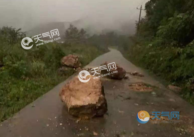 四川雅安成都等地今天仍有暴雨 局地大暴雨谨防泥石流