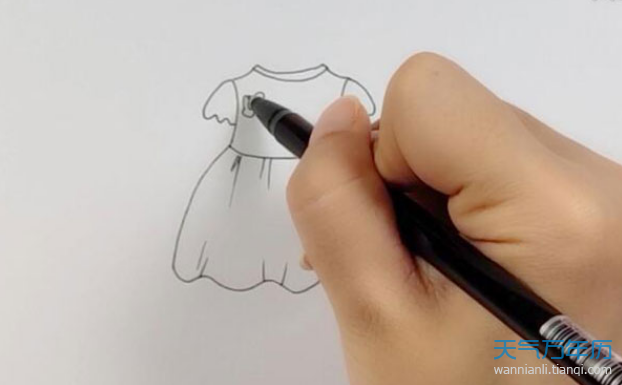 简笔画裙子怎么画裙子的简笔画步骤图解教程