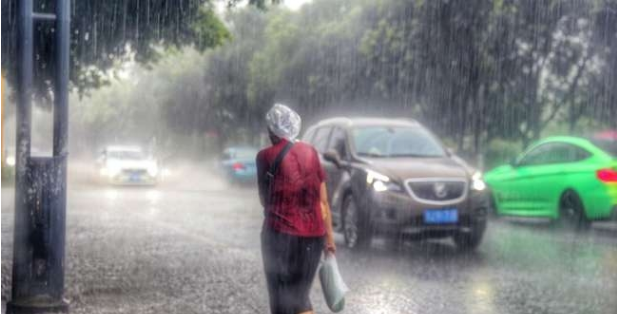 北方寒冷降温南方秋老虎肆虐 四川雨势增强东北华北有大雨