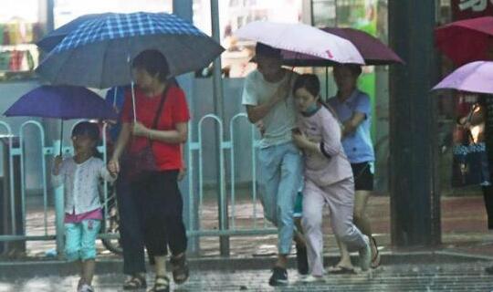 本周重庆仍旧持续阵雨 主城区气温跌至20℃
