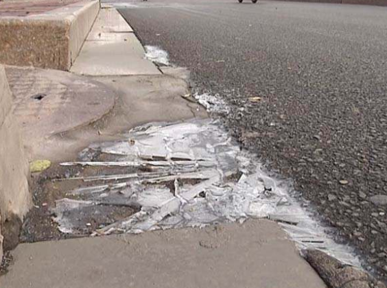 东西两路冷空气联手袭击中国 北方夏季终结南方高温消退