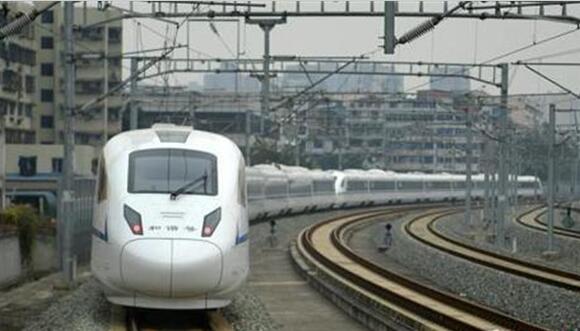 国庆7天长假将至 哈尔滨加开28.5对旅客列车保出行