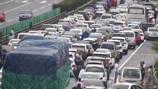江苏发布国庆出行服务指南 预计国庆日车流量超75万辆