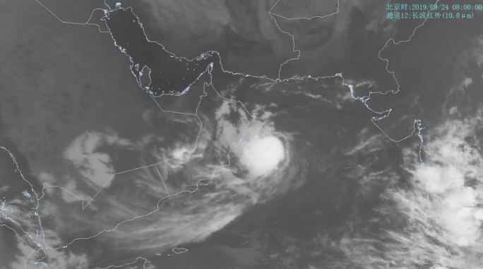 阿拉伯台风希卡即将登陆阿曼 强度维持11级
