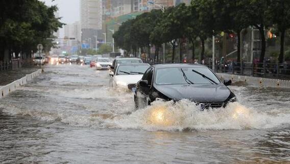 内蒙古东北地区气温骤降10℃ 西南一带持续阴雨天气