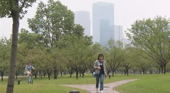 今日北京城气温持续低迷 局地最高气温仅18℃