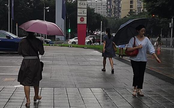 重庆中西部仍有阵雨 局地最高气温仅有22℃