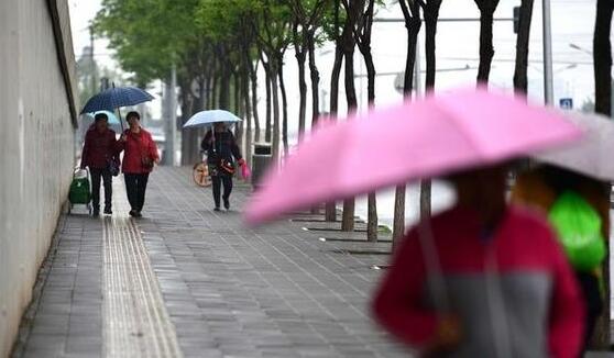 今天北京暂别阳光迎小雨 局地最高气温15℃左右