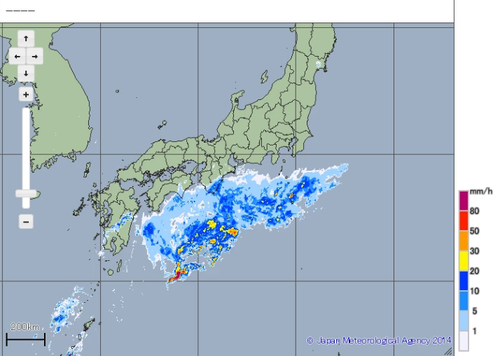 台风“浣熊”云系覆盖九州四国 日本南部沿海暴雨还要加大