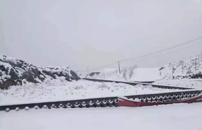 内蒙古大部自西向东迎雨雪 多地降温兴安盟有大雪