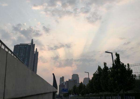 重庆午后降雨停止气温略有上升 明后天阴雨又来体感阴冷