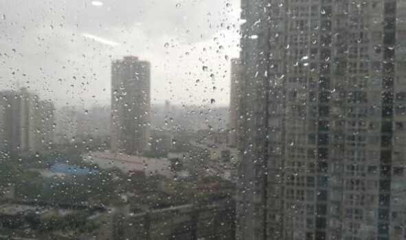 冷空气来袭重庆昨下首场雨夹雪 这周末气温明显下降