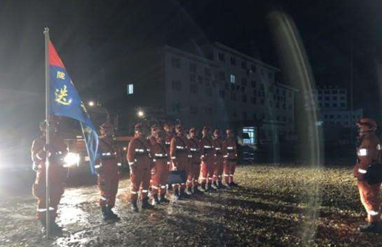 消防力量已到达甘肃震中 特种救援大队200人随时准备驰援夏河