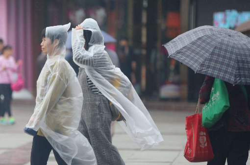 辽宁周末降温下雨丹东等地有中雨 10日~11日大部地区最低气温3~5℃